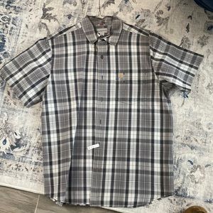 Carhartt short sleeve gray plaid shirt. Size large.